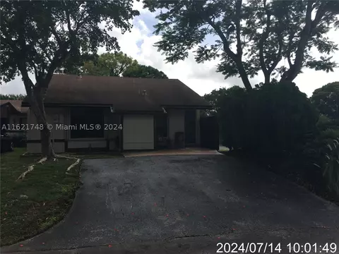 11570 SW 112th Ave, Miami, FL 33176