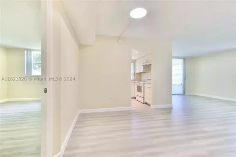 9401 Lime Bay Blvd #215, Tamarac, FL 33321