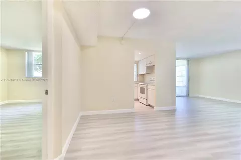 9401 Lime Bay Blvd #215, Tamarac, FL 33321