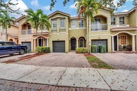 1387 SE 26th Ave, Homestead, FL 33035