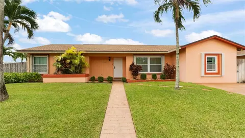 11012 SW 162nd Ter, Miami, FL 33157