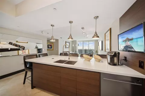 1830 S Ocean Dr #LP4911, Hallandale Beach, FL 33009