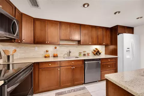 7927 SW 104th St #108E, Miami, FL 33156
