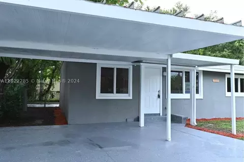 1079 NW 61st St, Miami, FL 33127