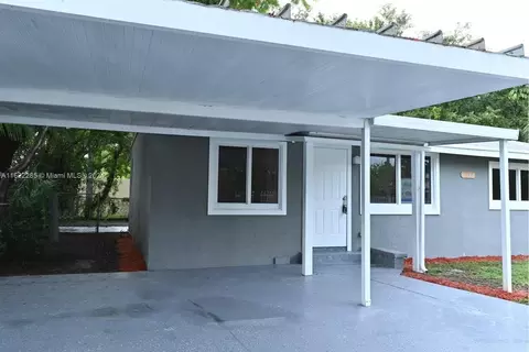 1079 NW 61st St, Miami, FL 33127