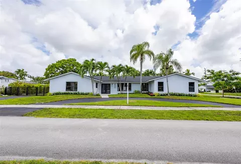 8955 SW 88th St, Miami, FL 33173