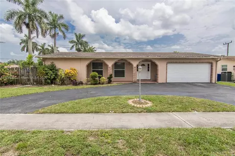 11820 NW 35th St, Sunrise, FL 33323
