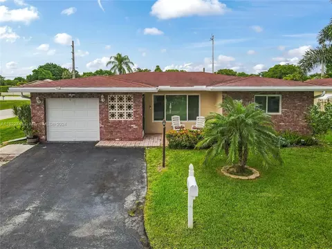 1071 NW 49th St, Pompano Beach, FL 33064