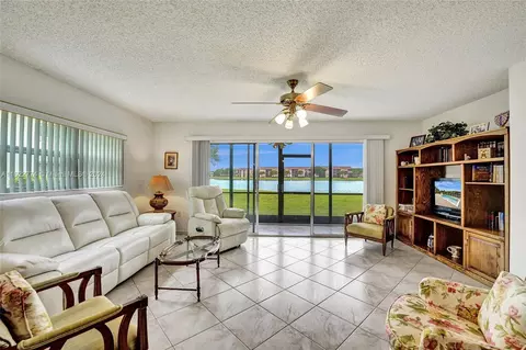 550 SW 138th Ave #101K, Pembroke Pines, FL 33027