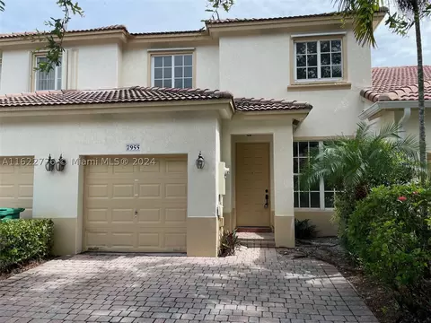 7955 NW 18th Ct, Pembroke Pines, FL 33024