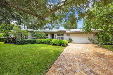 1246 Algardi Ave, Coral Gables, FL 33146