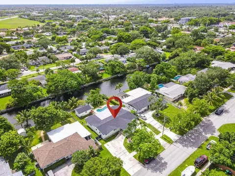 7520 SW 98th Ct, Miami, FL 33173