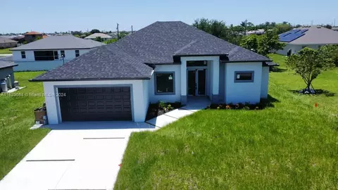 2120 NW 8th Pl, Cape Coral, FL 33993