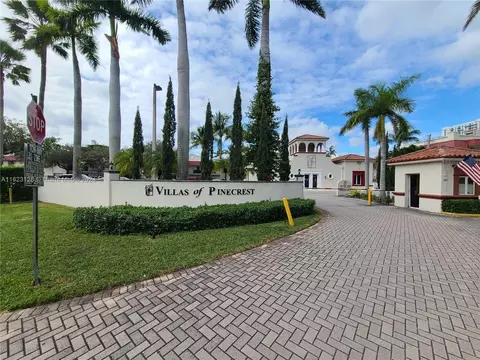 6707 N Kendall Dr #102, Pinecrest, FL 33156