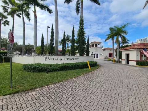 6707 N Kendall Dr #102, Pinecrest, FL 33156