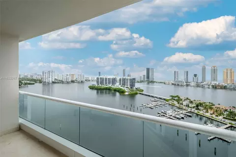 7000 Island Blvd #2204, Aventura, FL 33160
