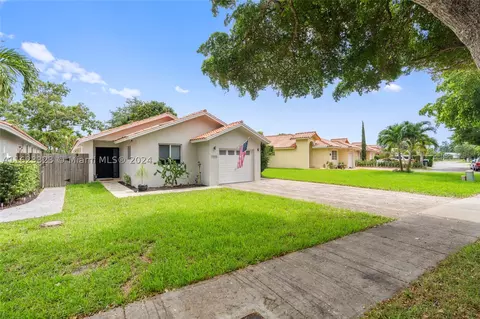 7325 Coldstream Dr, Hialeah, FL 33015