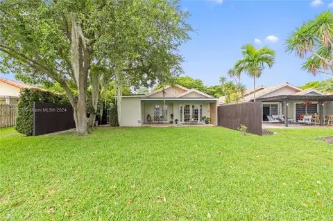 7325 Coldstream Dr, Hialeah, FL 33015 photo 36