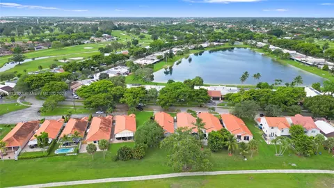 7325 Coldstream Dr, Hialeah, FL 33015 photo 47