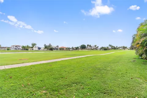 7325 Coldstream Dr, Hialeah, FL 33015 photo 40