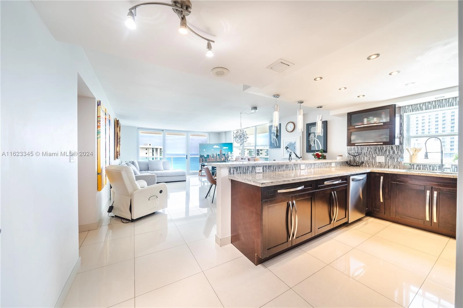 3800 S Ocean Dr Unit 1512A  