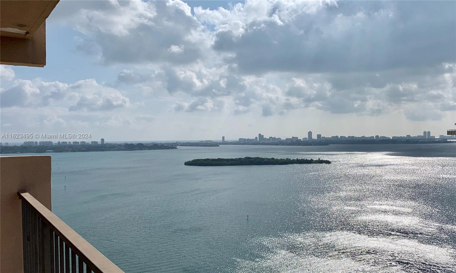 1800 NE 114th St Unit 2309  