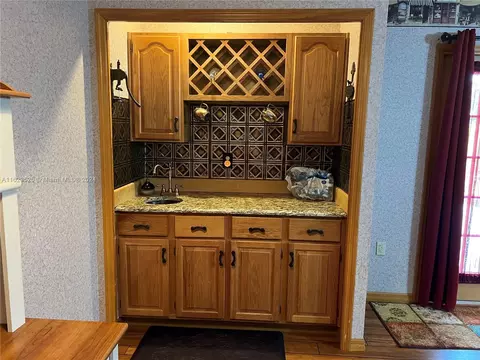 Kitchen - 2110 NE 39th Blvd, Okeechobee, FL 34972 photo 1 of 5