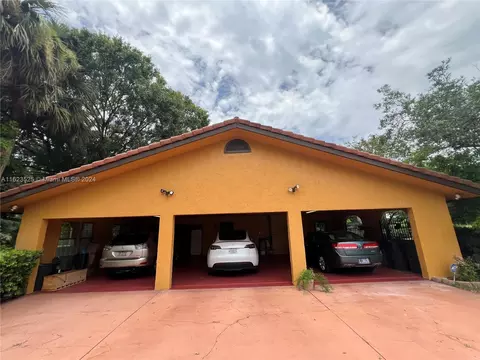 Exterior - 2110 NE 39th Blvd, Okeechobee, FL 34972 photo 11 of 16