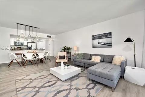 2301 Collins Ave #1419, Miami Beach, FL 33139