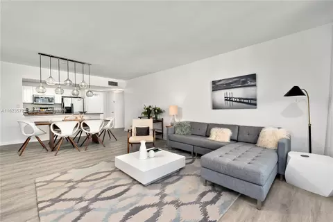 2301 Collins Ave #1419, Miami Beach, FL 33139