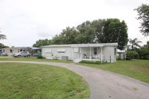 1236 Chobee Loop, Okeechobee, FL 34974 photo 4