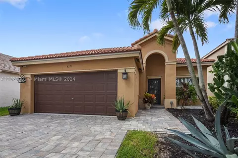 4371 Foxtail Ln, Weston, FL 33331