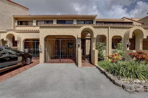 3704 Estepona Ave #16S1, Doral, FL 33178