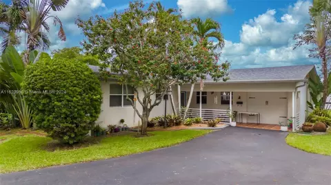 5043 SW 91st Ter, Cooper City, FL 33328