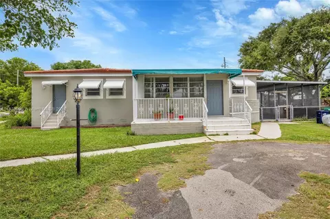 2430 SW 82nd Pl, Miami, FL 33155