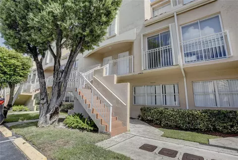 8665 NW 6th Ln #1-204, Miami, FL 33126