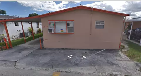 11224 NW 6th St, Miami, FL 33172
