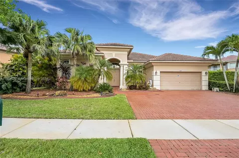 3381 SW 195th Ter, Miramar, FL 33029