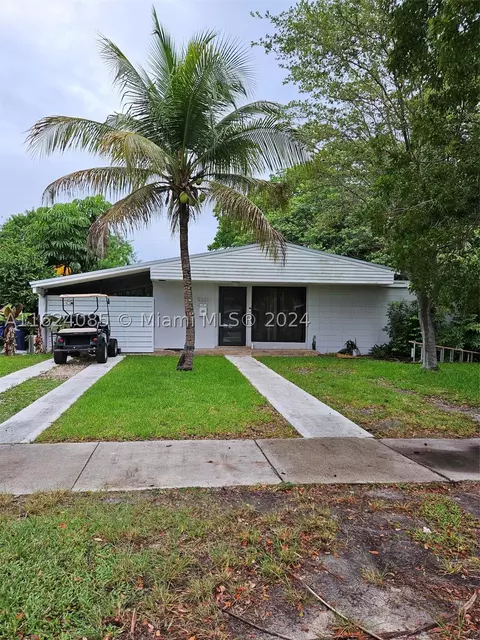 9281 Marine Dr, Cutler Bay, FL 33189