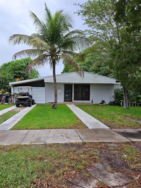 9281 Marine Dr, Cutler Bay, FL 33189