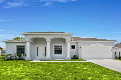 731 NW Treemont Ave, Port Saint Lucie, FL 34983