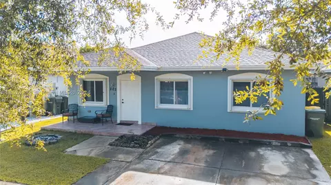 203 SW 15th Ter, Homestead, FL 33030