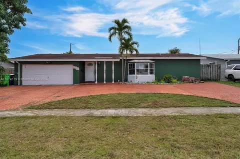 8390 NW 24th Ct, Sunrise, FL 33322