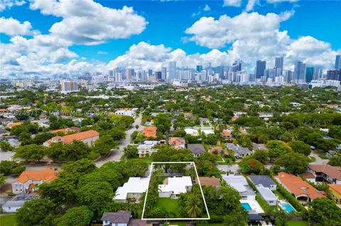 820 SW 26th Rd, Miami, FL 33129