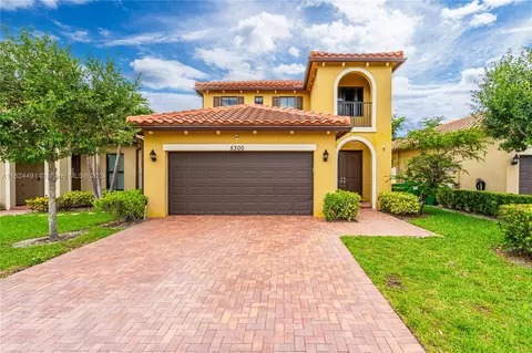 5300 NW 48th Ln, Tamarac, FL 33319