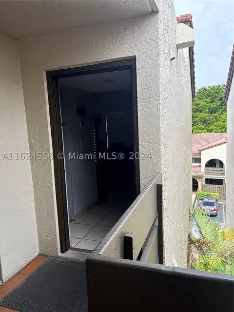 8827 SW 123rd Ct #402, Miami, FL 33186