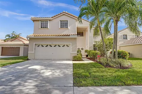 559 Cascade Falls Dr, Weston, FL 33327
