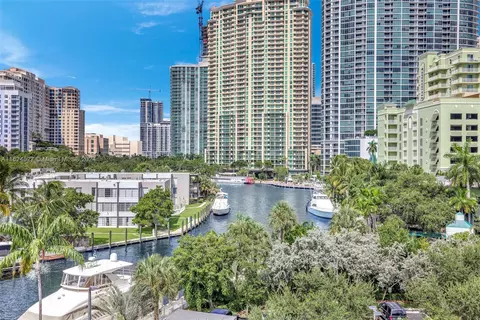 800 SE 4th St #505, Fort Lauderdale, FL 33301