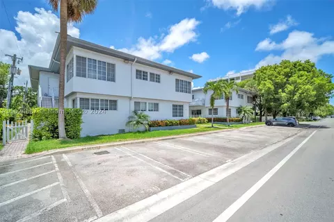 9280 Bay Harbor Ter #6, Bay Harbor Islands, FL 33154