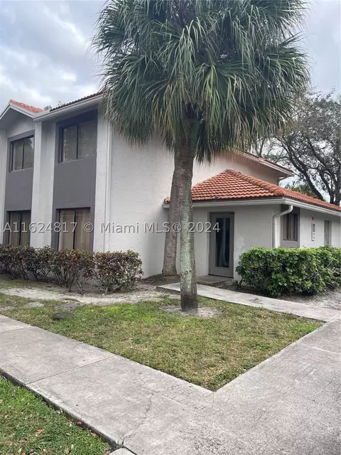 3219 Coral Lake Dr #3219, Coral Springs, FL 33065